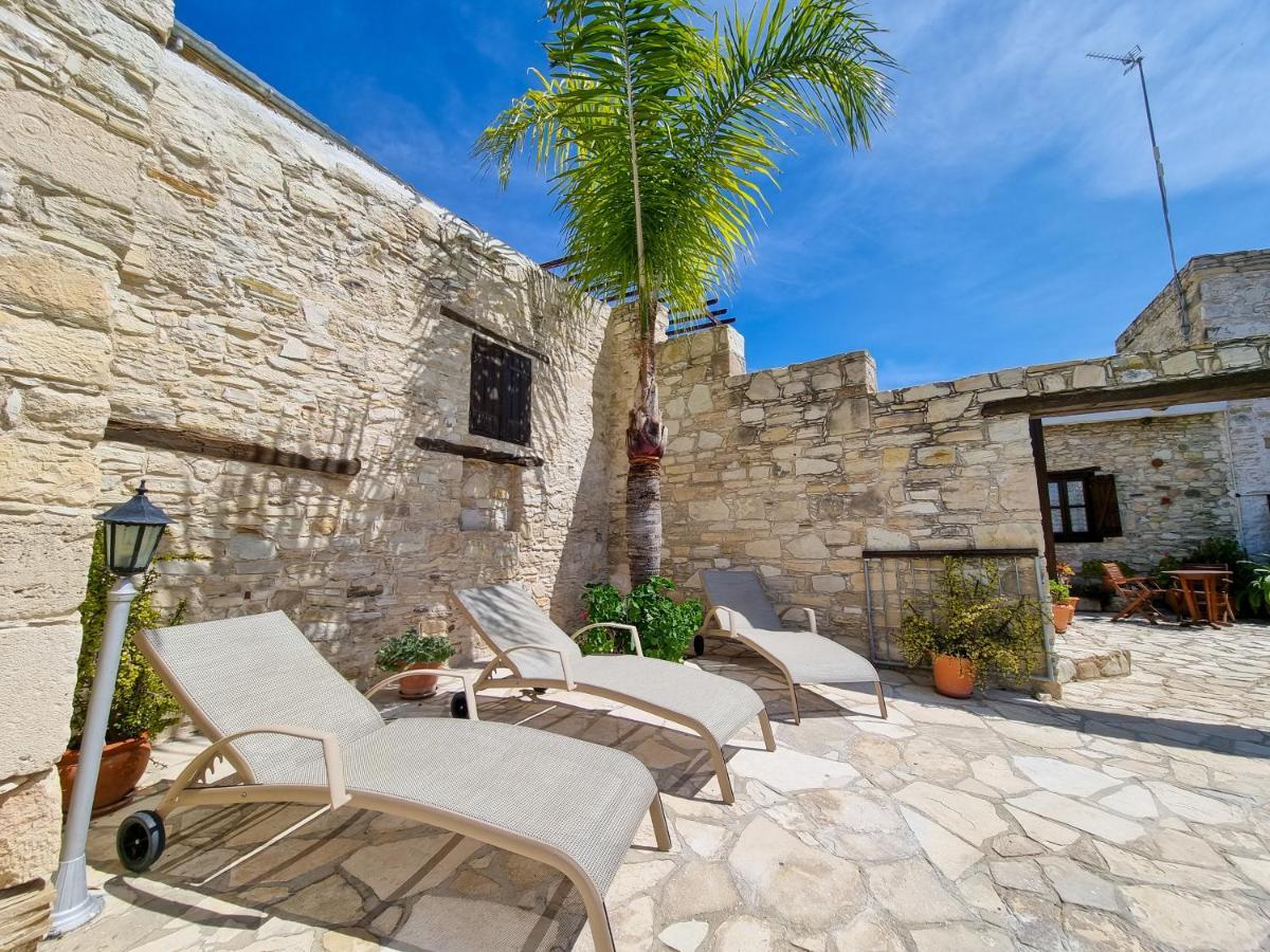 Ferienwohnung Athena'S Pool Oasis Skarinou Exterior foto